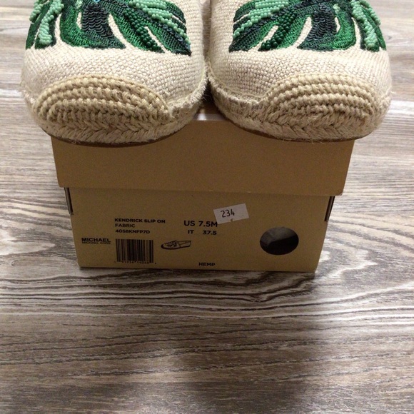 MICHAEL Michael Kors Monstera Leaf Flat Espadrille 7.5 NIB - Picture 7 of 13